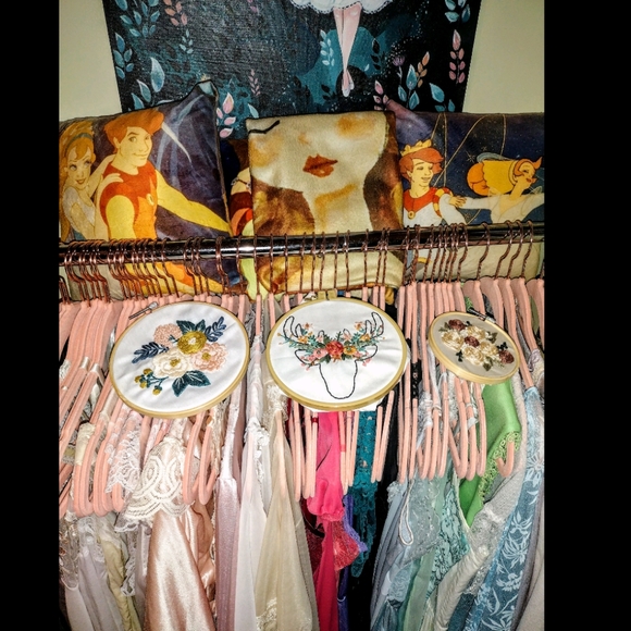 πΉ Hand Embroidered "Thorns Glisten Where You've Never Seen" - Picture 7 of 14